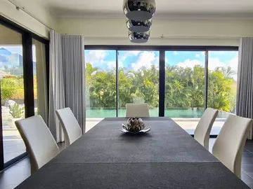 8 Bedroom Villa