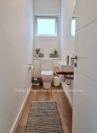 Modern 3 bedroom duplex in Tamarin