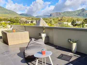 8 Bedroom Villa