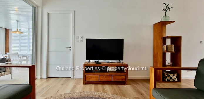 Modern 3 bedroom duplex in Tamarin